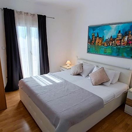 Apartments Ella Makarska Zewnętrze zdjęcie